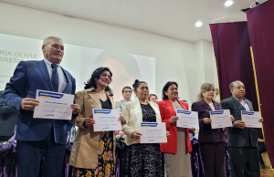 Educación rinde homenaje a docentes y personal que se jubila