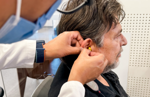 Más de 170.000 niños y adultos han recuperado su audición gracias a Proaudio