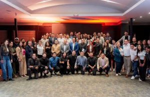 Xiaomi presenta el Redmi 15 a clientes y socios estratégicos