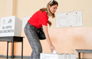 El 16 de noviembre los ecuatorianos decidirán en las urnas sobre 4 preguntas