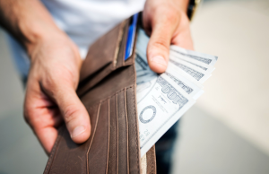 La expectativa salarial de los ecuatorianos aumentó un 3,12% en lo que va del año