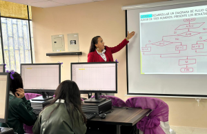 Se invirtieron 128 mil dólares en equipamiento y mantenimiento para laboratorios tecnológicos en Calvas y Catamayo