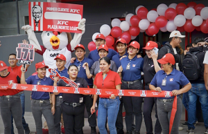KFC inaugura su local 171 en Plaza Norte Loja