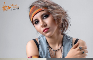 Loja vibra con música, poesía y café