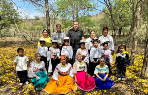 Instituciones educativas del Distrito Zapotillo reciben equipamiento tecnológico de vanguardia