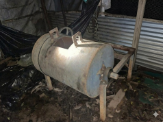 Bloque de seguridad aprehende varios indicios utilizados presuntamente para minería ilegal