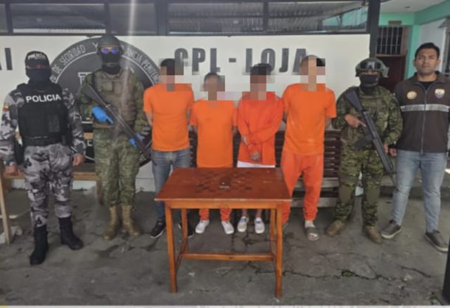 Banda desarticulada copia