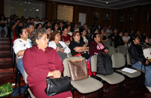 Loja fortalece a sus emprendedores con capacitación en normativa sanitaria y etiquetado de alimentos
