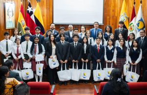 Se posesionó el Parlamento Andino Juvenil de Loja