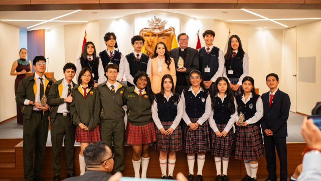 Parlamento juvenil Andino copia