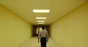 Backrooms: el fenómeno de horror que obsesionó internet llega a la gran pantalla