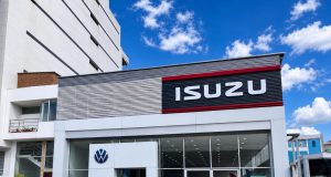 Isuzu impulsa mercado camionetero con nuevo concesionario en Loja