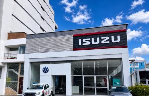 Isuzu impulsa mercado camionetero con nuevo concesionario en Loja