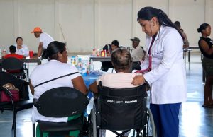 Iniciativa de salud preventiva beneficia a más de 140.000 personas en comunidades vulnerables
